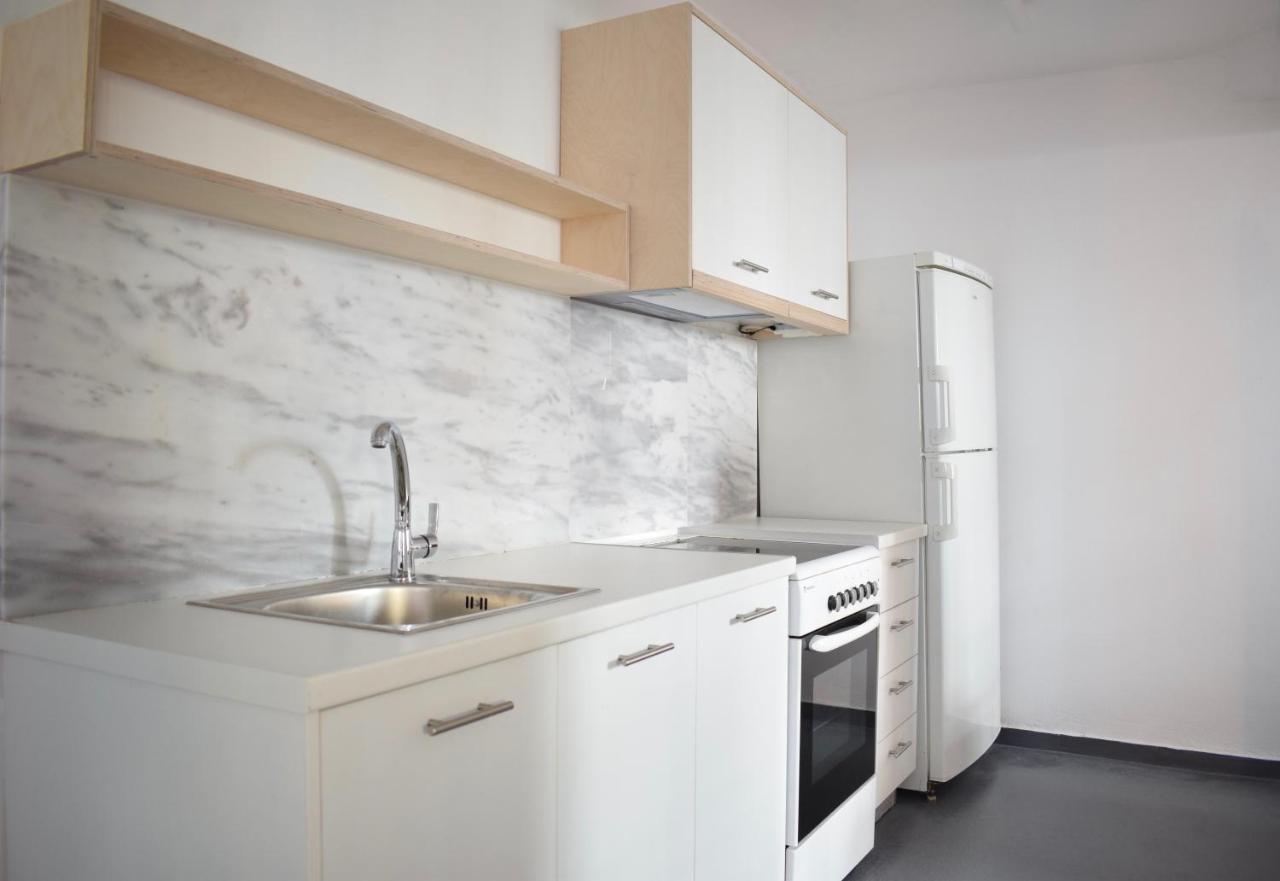 Stylish, Basement Studio With Roof Top Access - Ep9B أثينا المظهر الخارجي الصورة